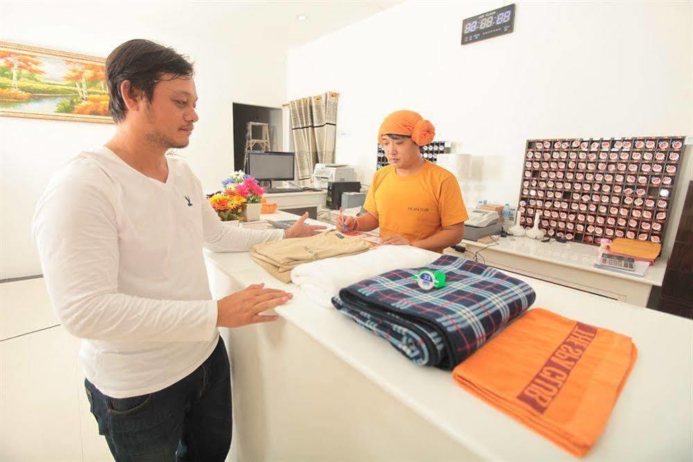 Capsule Hostel Patong Eksteriør billede